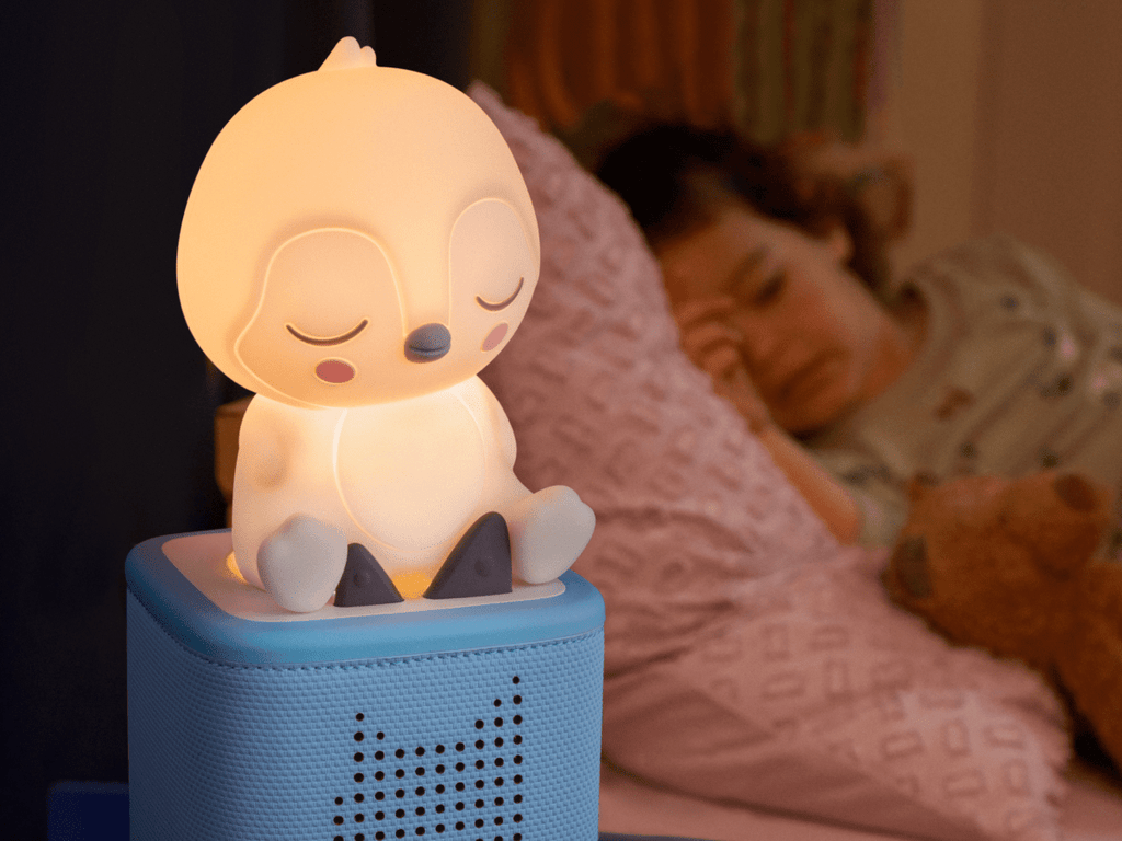 Sleepy Penguin Night Light Tonie