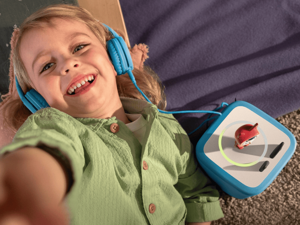 Wired Headphones: Sky Blue